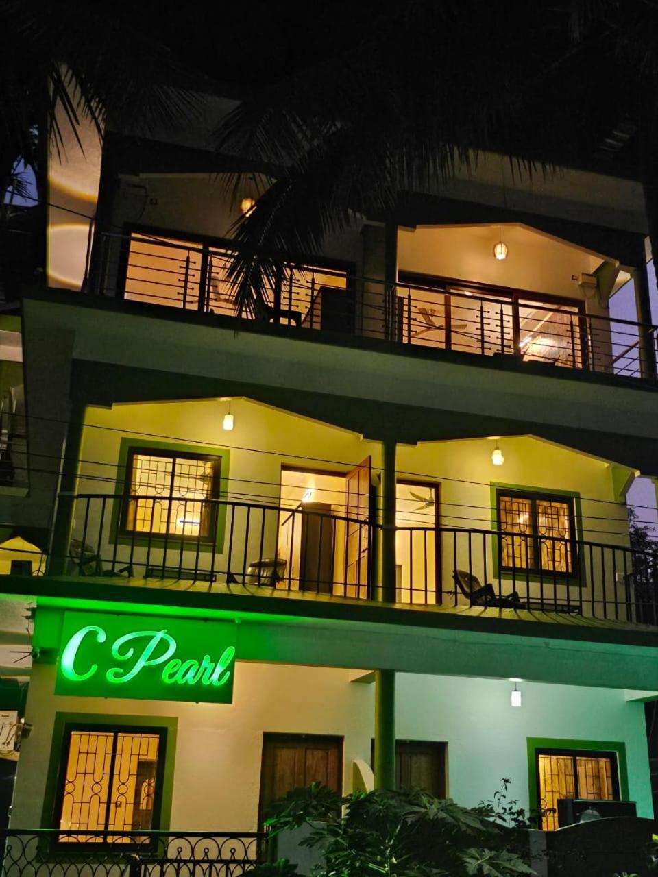 C Pearl Hotel Majorda Bagian luar foto