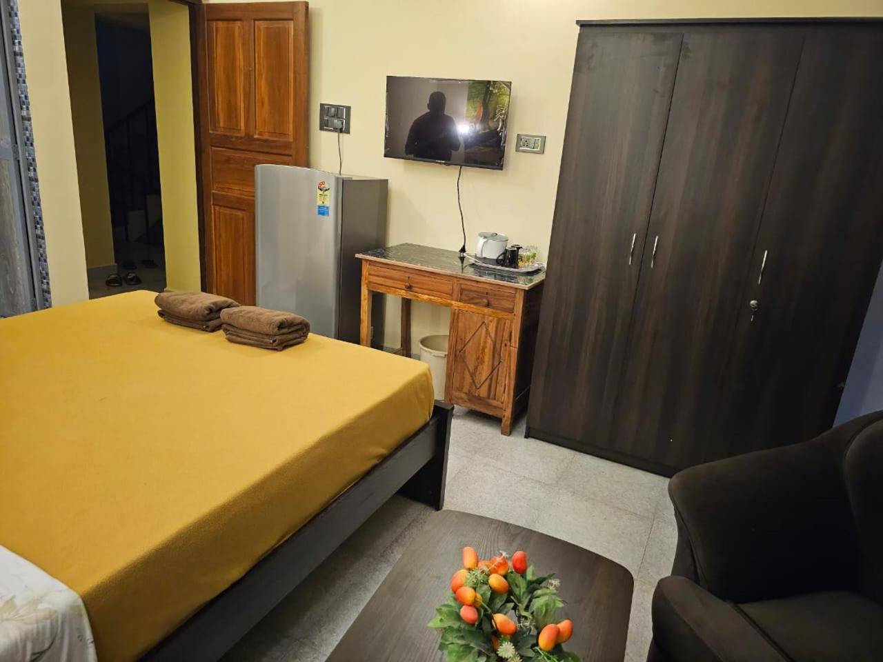 C Pearl Hotel Majorda Bagian luar foto