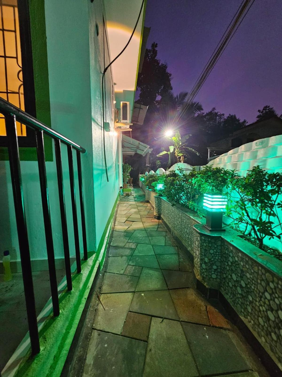 C Pearl Hotel Majorda Bagian luar foto