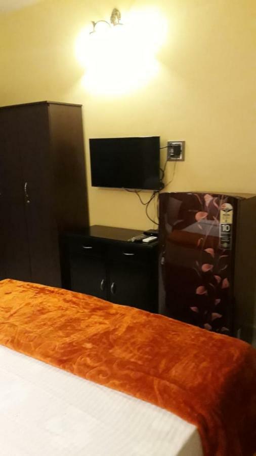 C Pearl Hotel Majorda Bagian luar foto
